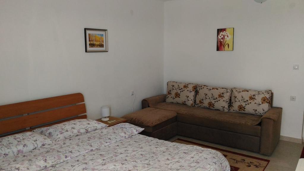 Apartment Boksi Ulcinj Bagian luar foto